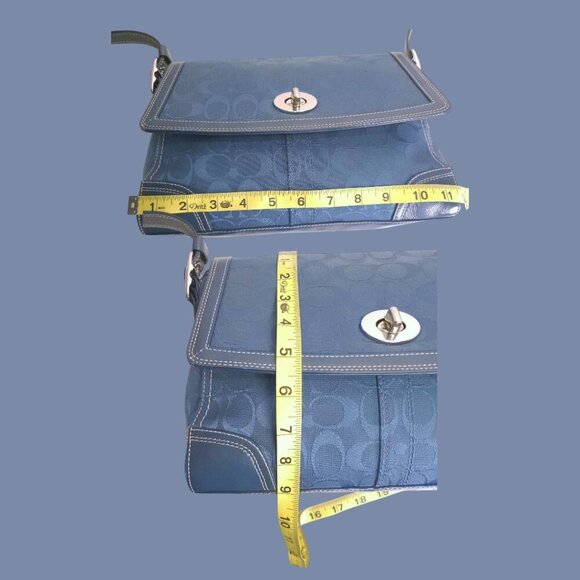 COACH Rare Signature Hampton Flap Crossbody or Shoulder bag in blue - Picture 8 of 15